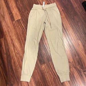 Ready to Rulu full length jogger trench Size 0